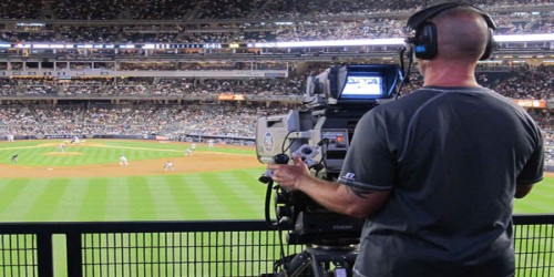 The Role of Sports Broadcasting in Creating Year-Round Engagement for Leagues