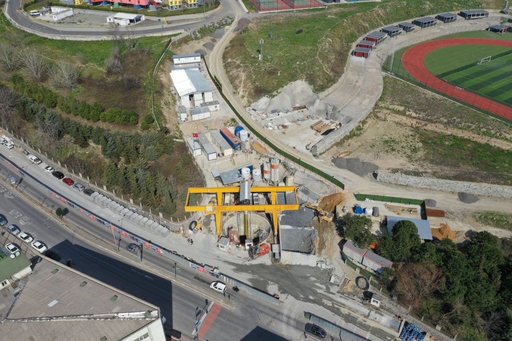Sunlit aerial view of a construction site in Güngören, İstanbul near a stadium. — Tips For Finding The Best vase wholesalers